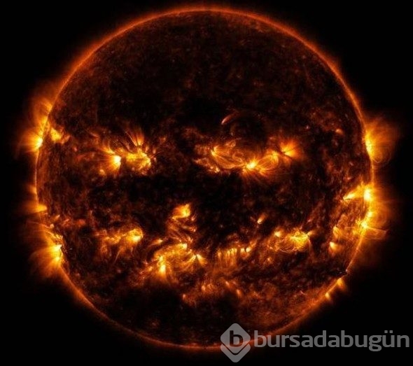 O kızın Mars'da  ne işi var? İnanamayacaksınız ama NASA yayınladı 