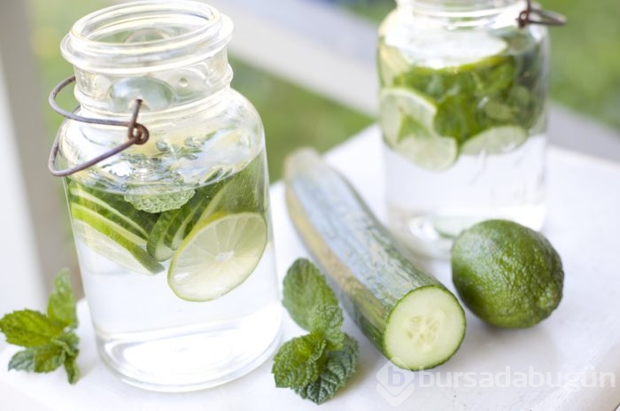 En etkili 10 detoks içeceği