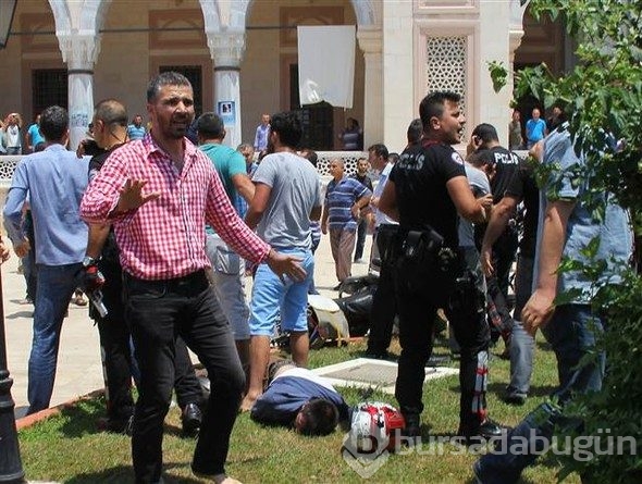 Cuma namazında 'canlı bomba' paniği...Linç etmek istediler