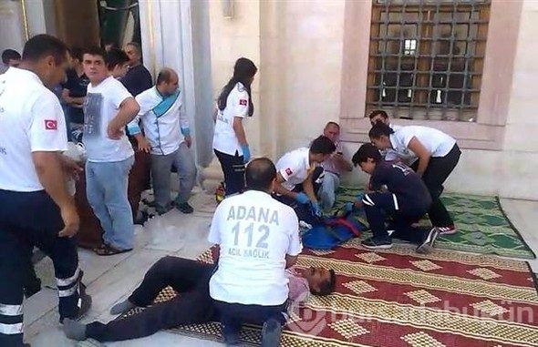 Cuma namazında 'canlı bomba' paniği...Linç etmek istediler