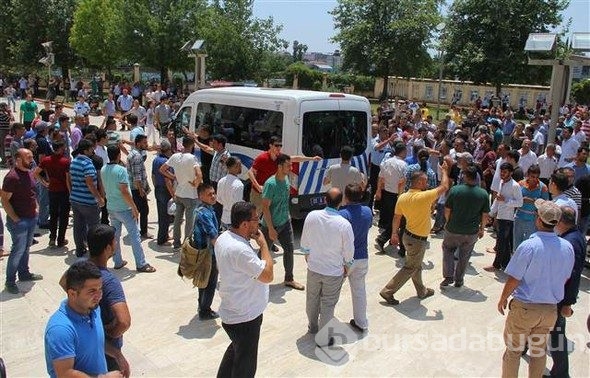 Cuma namazında 'canlı bomba' paniği...Linç etmek istediler