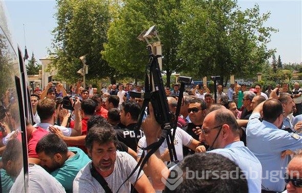 Cuma namazında 'canlı bomba' paniği...Linç etmek istediler