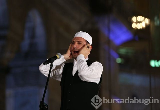 Ayasofya'da 85 yıl sonra sabah ezanı
