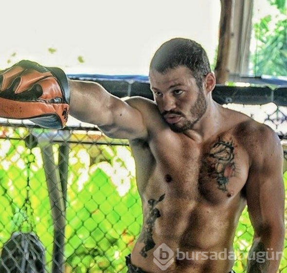 Survivor Atakan'ın canlı yayında dikişlerini aldılar