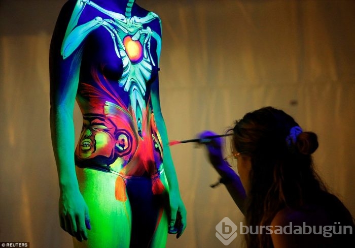 Vücut boyama sanatının ustaları festivalde buluştu