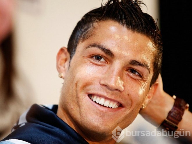 Cristiano Ronaldo'nun estetik ameliyatları