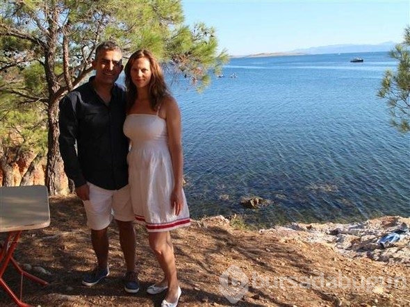 Denizden çıkıp, bikini ve şortla nikah kıydırdılar