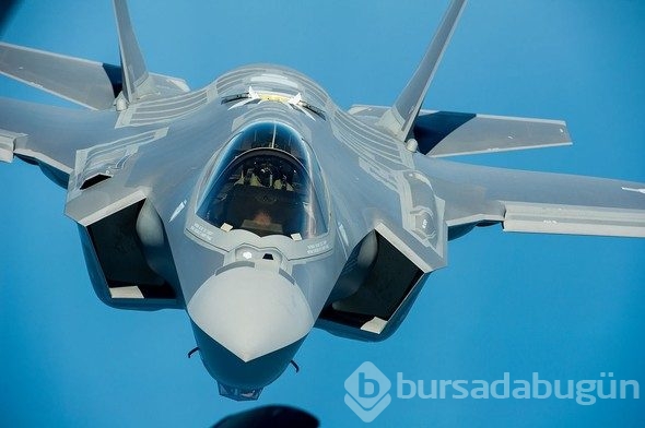 Tarihin en pahalı savaş uçağı görücüye çıktı