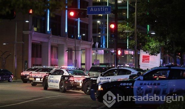 Dallas'ta polise ateş açtılar 