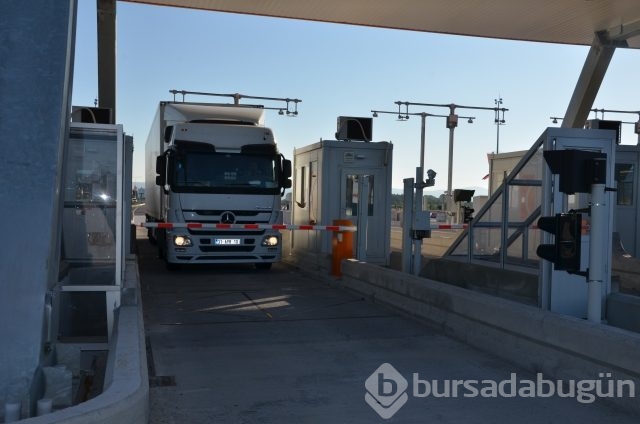 Osmangazi Köprüsü'nden ücretli geçişler başladı