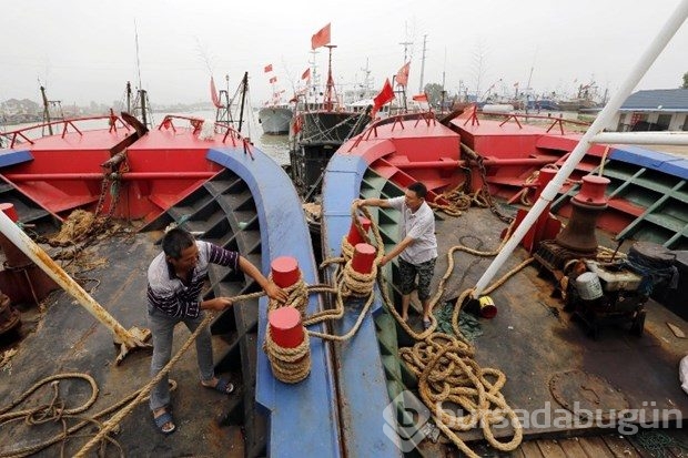 Çin'de Nepartak fırtınası 10 can aldı