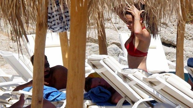 Adriana Lima'nın bikinisi olay yarattı