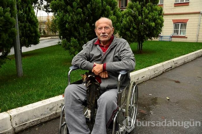 Ünlü oyuncu  yoğun bakıma kaldırıldı!