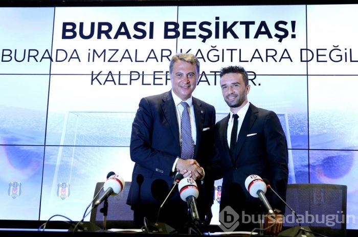 Fenerbahçeli taraftarlardan Gökhan Gönül tepkisi