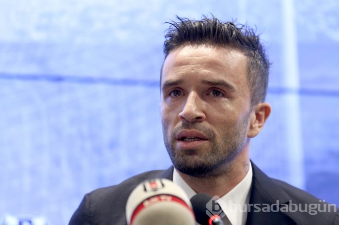 Fenerbahçeli taraftarlardan Gökhan Gönül tepkisi