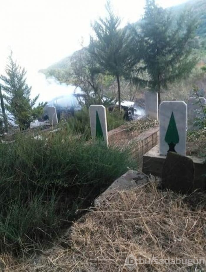 Gelin ile damada mezarlıkta büyük şok!