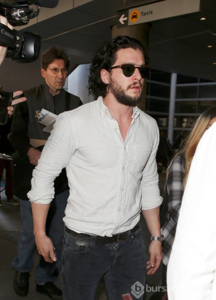 Kit Harington izleyicisini savundu
