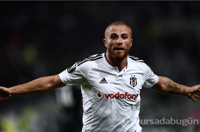 Beşiktaş'ta imza atıldı