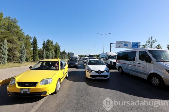 Antalya Havalimanı'ndaki 'güvenlik kuyruğu' bitmiyor!
