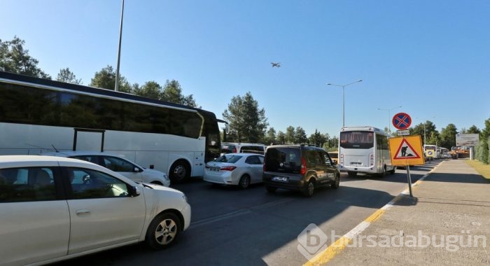 Antalya Havalimanı'ndaki 'güvenlik kuyruğu' bitmiyor!