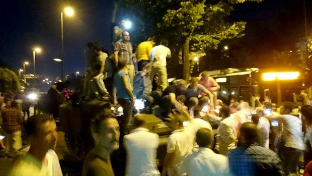 Halkın darbe girişimine tepkisi