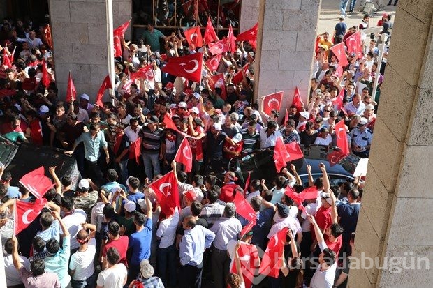 Vatandaş mecliste toplandı