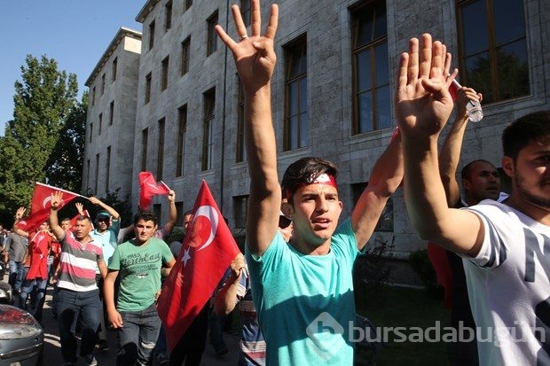 Vatandaş mecliste toplandı