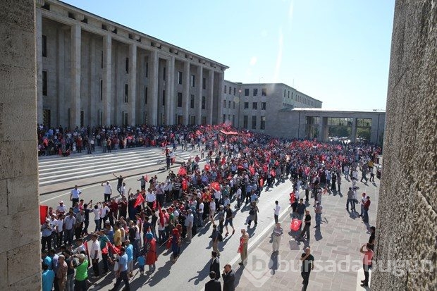 Vatandaş mecliste toplandı