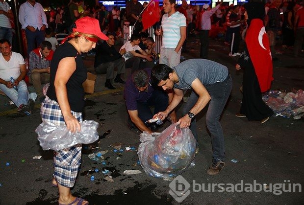 Sabaha kadar beklediler