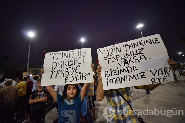 Darbe girişimine yurtta tepki devam ediyor