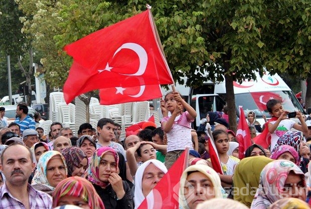Darbe girişimine yurtta tepki devam ediyor