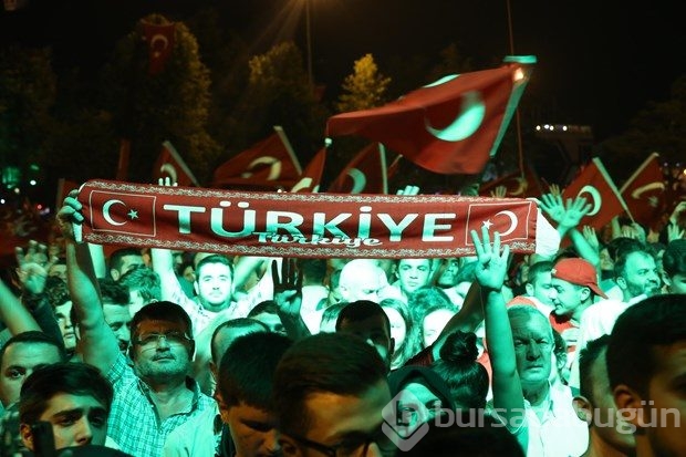 Darbe girişimine yurtta tepki devam ediyor