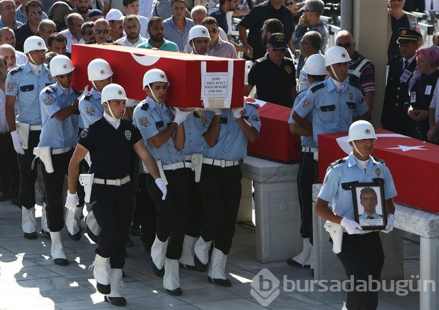Demokrasi şehitleri böyle uğurlandı