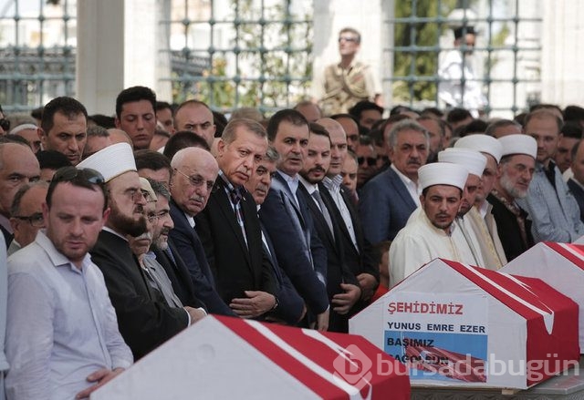 Demokrasi şehitleri böyle uğurlandı