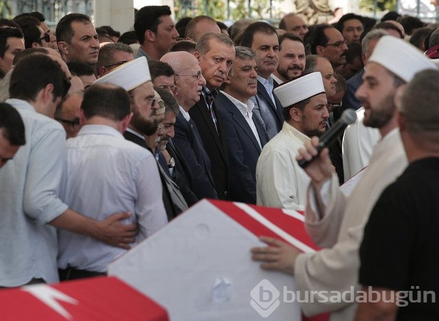 Demokrasi şehitleri böyle uğurlandı