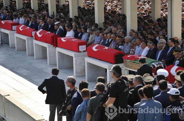 Demokrasi şehitleri böyle uğurlandı