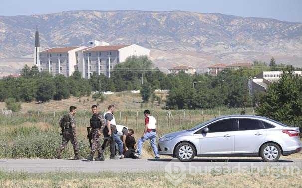 Akıncı komutanlığını terk eden darbeci teröristler gözaltına alındı!