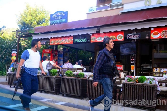 Cumhurbaşkanı'nın kaldığı otele ateş açıldı