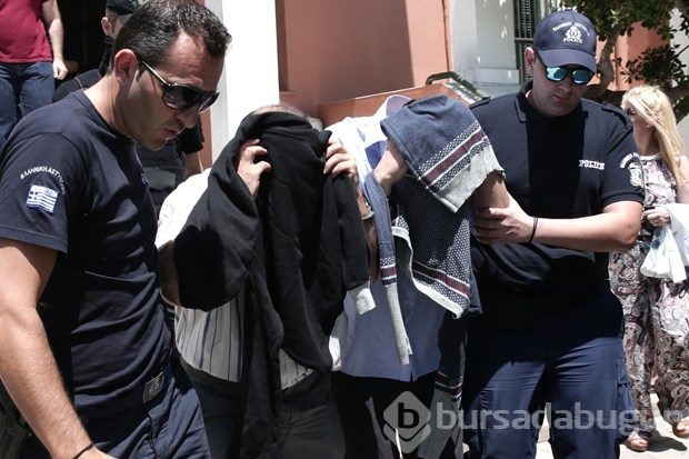 Darbeci askerler komşuda mahkeme karşısında