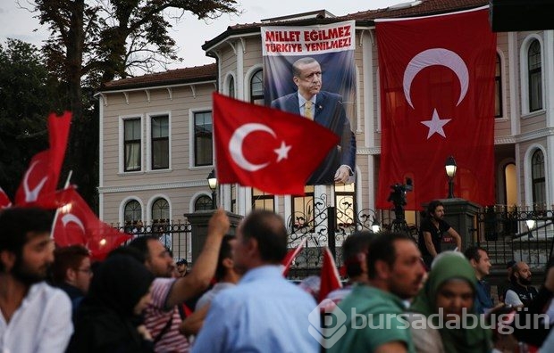 Darbeye tepki devam ediyor