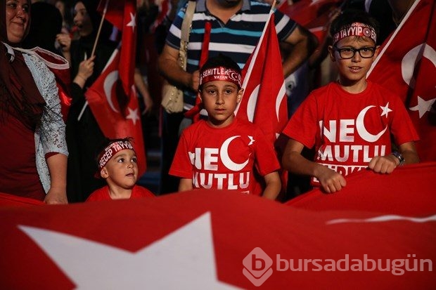 Darbeye tepki devam ediyor
