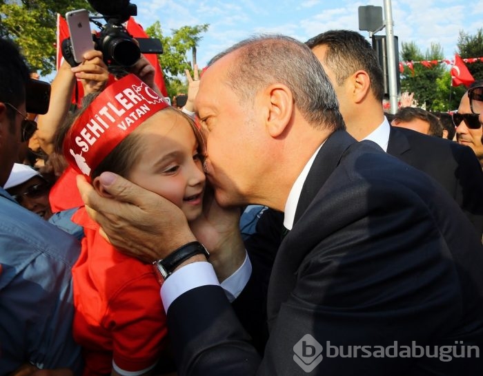 Erdoğan'a sevgi gösterisi