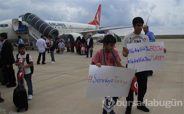 Ordu'ya uçakla gelen Araplar törenle karşılandı