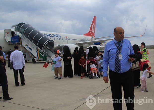 Ordu'ya uçakla gelen Araplar törenle karşılandı