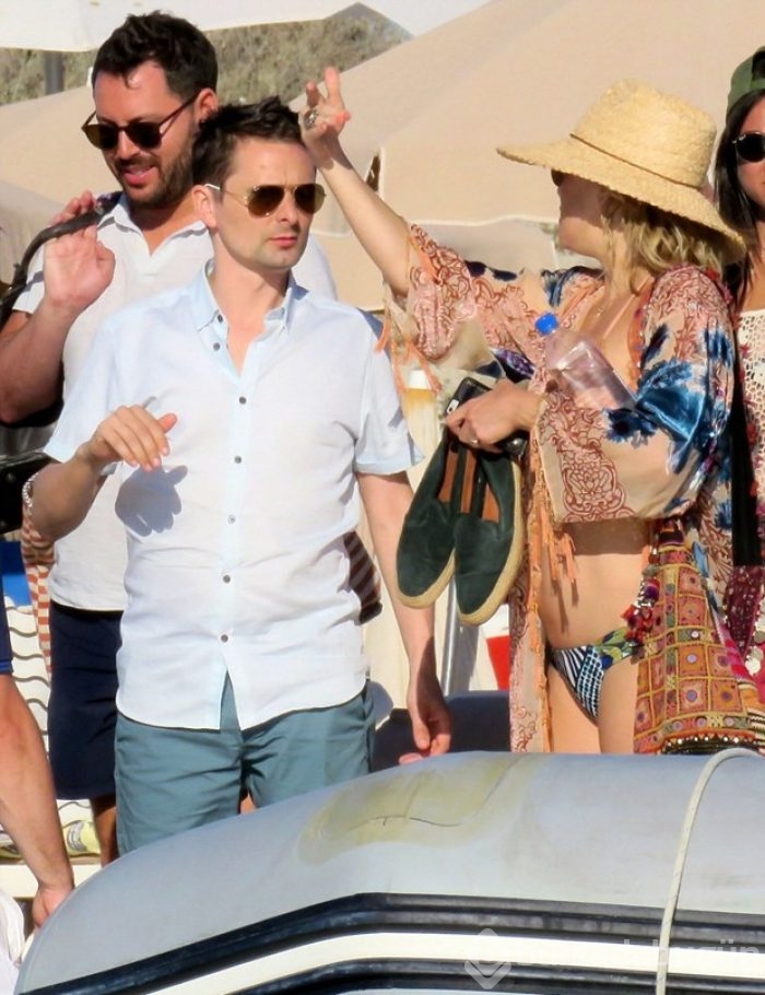 Kate Hudson eski nişanlısı ile tatilde