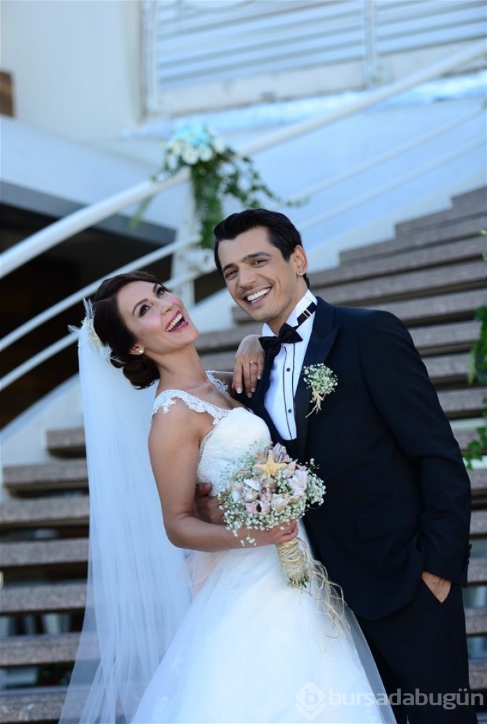 Kiralık Aşk oyuncusu evlendi!