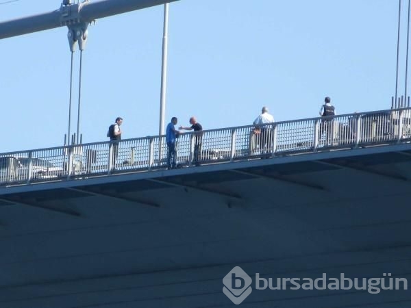Boğaziçi Köprüsü'nde intihar girişimi.