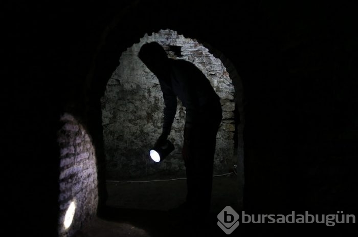 Bursa'da 2 bin 400 yıllık sarayın bölümleri ortaya çıkarıldı