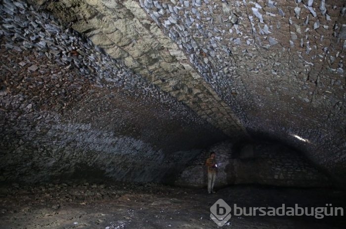 Bursa'da 2 bin 400 yıllık sarayın bölümleri ortaya çıkarıldı