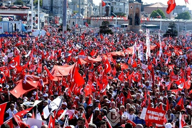 "Cumhuriyet ve Demokrasi Mitingi"